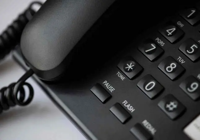 ¿Aún tienes teléfono fijo? Así te estafarán con esta llamada sin que te des cuenta