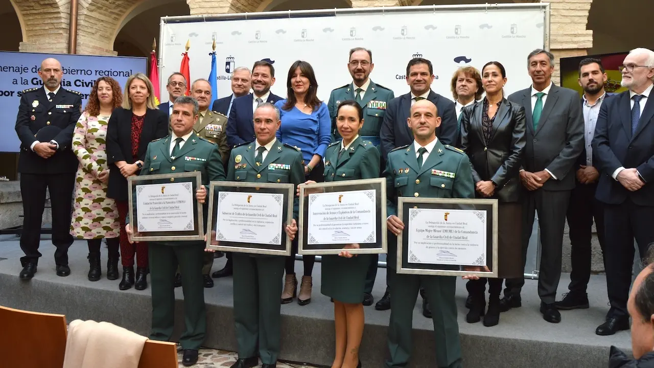 La Junta ha rendido homenaje a los 1.200 guardias civiles que hacen de Ciudad Real una de las provincias "más seguras"