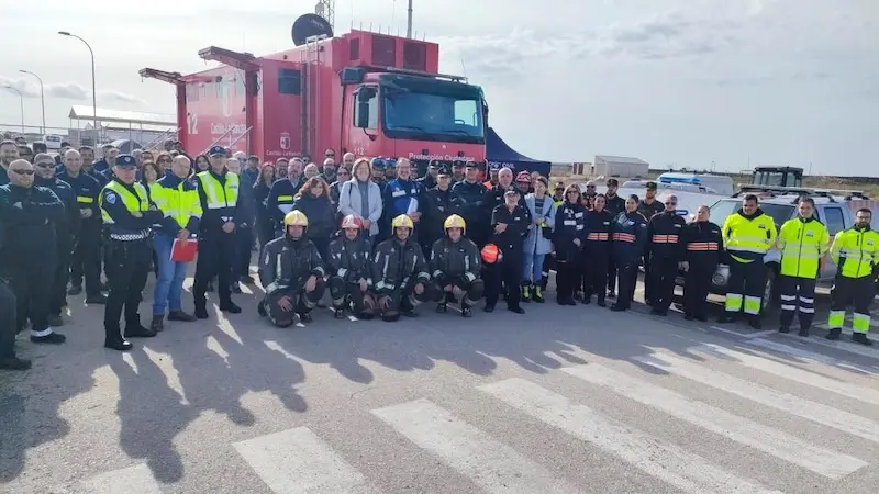 Mas de 70 efectivos participan en un simulacro en una planta termosolar de Alcázar de San Juan (Ciudad Real)