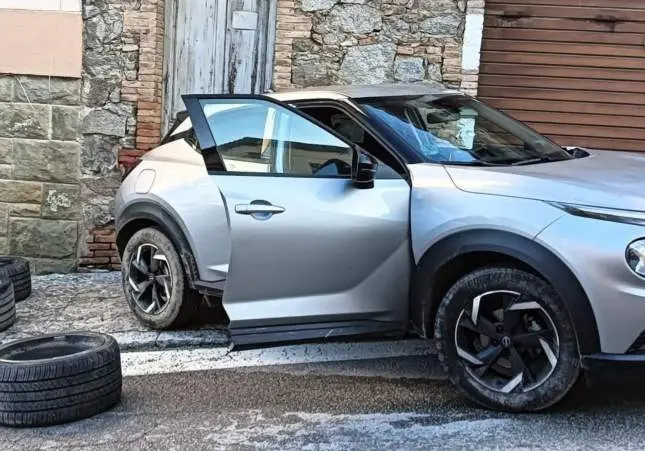 VIDEO. Abren fuego contra un miembro de una mafia al escapar en operación antidroga
