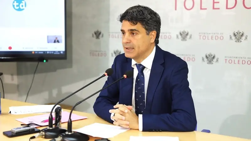 El portavoz del equipo de Gobierno del Ayuntamiento de Toledo, Juan José Alcalde, ha informado en rueda de prensa de los asuntos de la Junta de Gobierno Local
