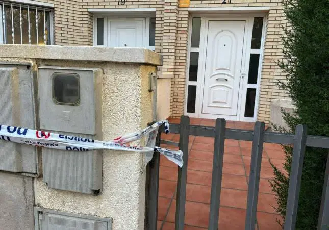 Encuentran muerto en su casa, atado y con signos de violencia a un empresario