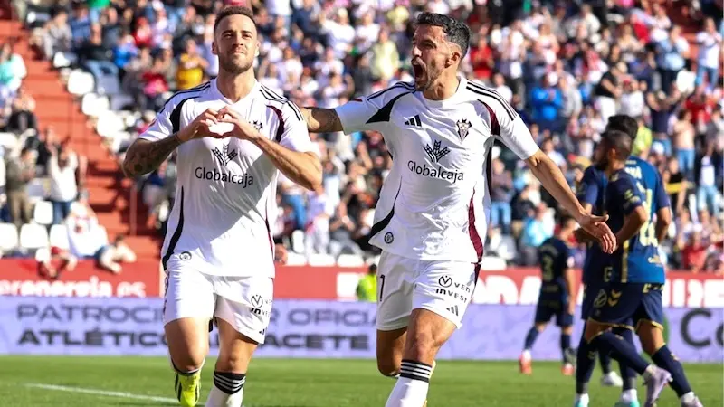 El Albacete pone fin a su mala racha con un sufrido triunfo ante el Tenerife (2-1)