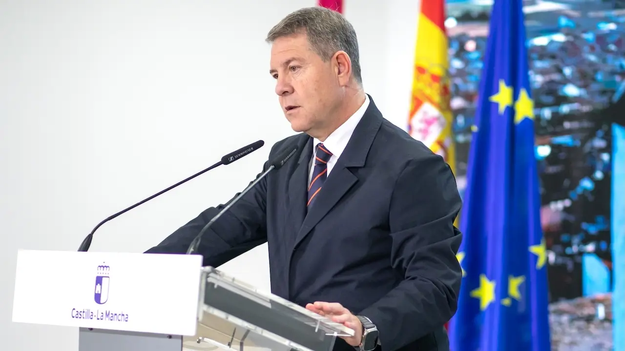 El presidente de Castilla-La Mancha, Emiliano García-Page, ha inaugurado en Consuegra (Toledo) la Escuela Infantil ´Molinitos´