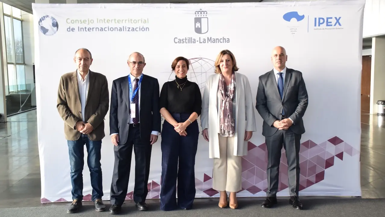 La consejera de Economía, Empresas y Empleo, Patricia Franco, ha inaugurado, en el Palacio de Congresos de Albacete, la sesión del Consejo Interterritorial de Internacionalización