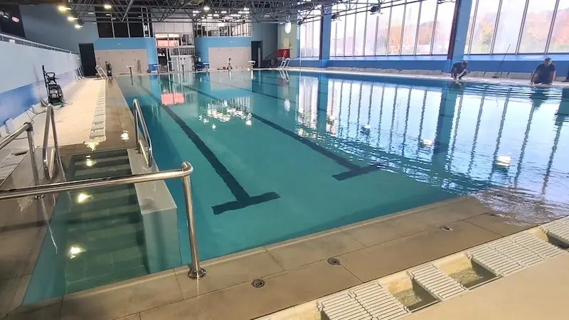 Reabre la piscina climatizada Huerta de Lara de Guadalajara tras sus obras