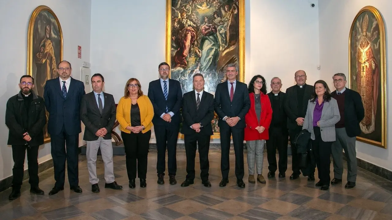El presidente de Castilla-La Mancha, Emiliano García-Page, ha inaugurado la exposición ‘TESOROS + Museo de Santa Cruz’ que acoge el Museo Santa Cruz de Toledo