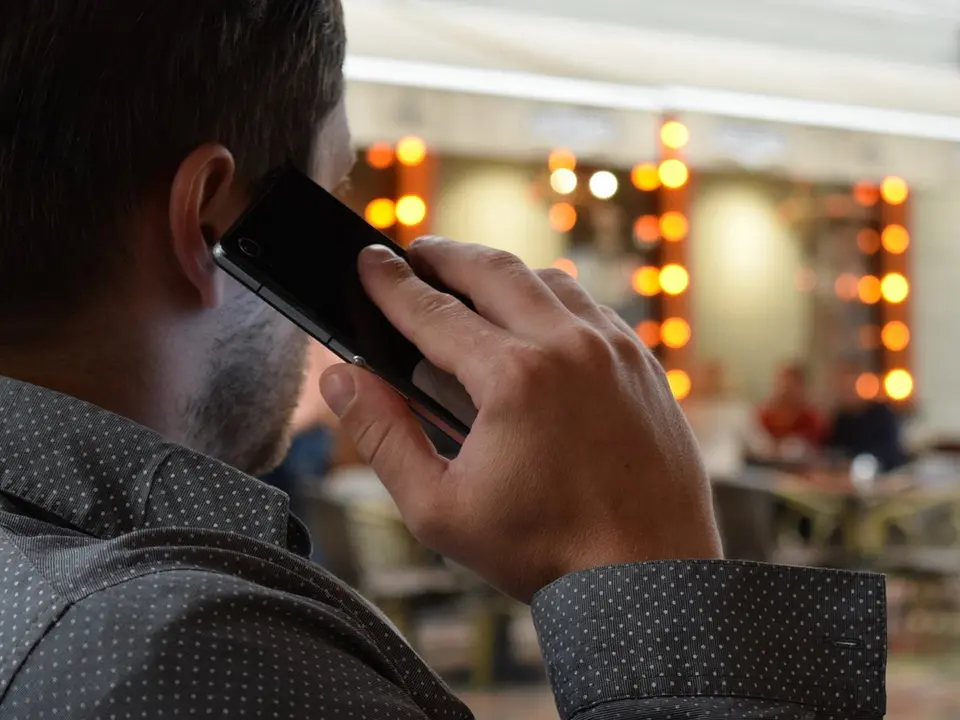¿Te llaman para ofrecerte un trabajo? Alerta con esta estafa que está creciendo, llamada, móvil, teléfono,