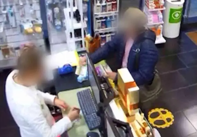 VIDEO. Alerta con el timo del "hurto mágico": así estafan en tiendas al pagar en efectivo