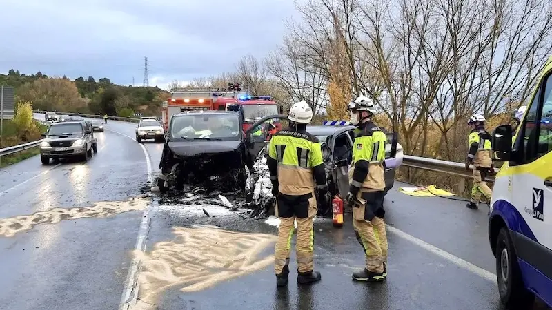 accidente de tráfico, choque. colisión, furgoneta,