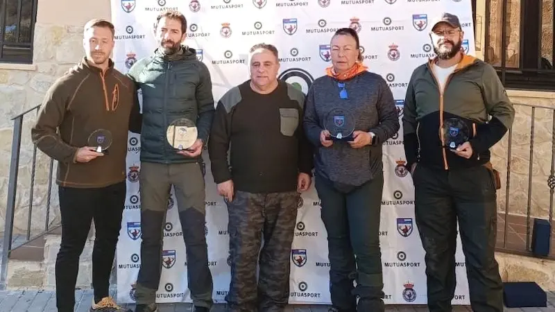 José Manuel Ruiz y Dolores Abellán, campeones autonómicos de caza de becadas