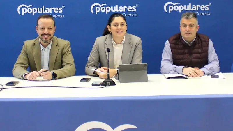 Rueda de prensa de la presidenta del Grupo Municipal Popular en el Ayuntamiento de Cuenca, Beatriz Jiménez