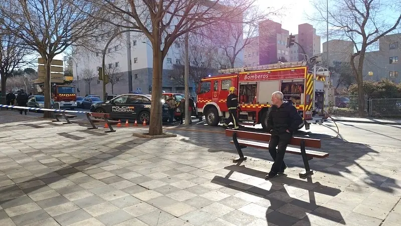 Un afectado por inhalación de humo tras el incendio de una churrería en Cuenca