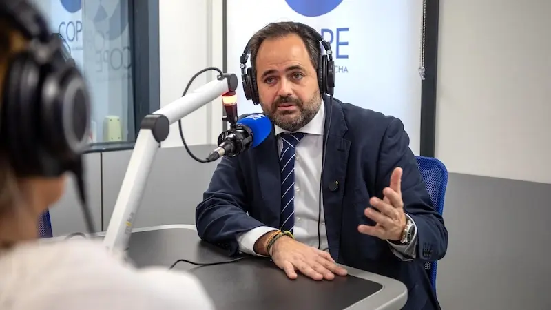 El presidente del PP de Castilla-La Mancha, Paco Núñez, durante la entrevista en la Cadena COPE