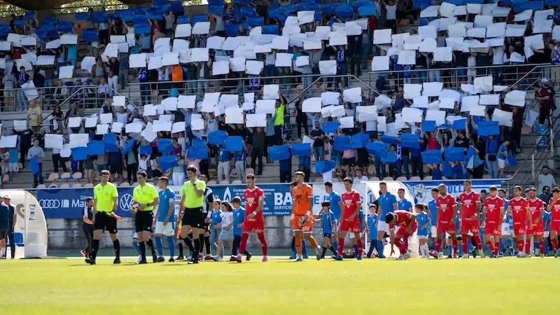 Afición del Manchego en el ‘Poli’, en la derrota ante el Antoniano - Fotografía: Assmedia
