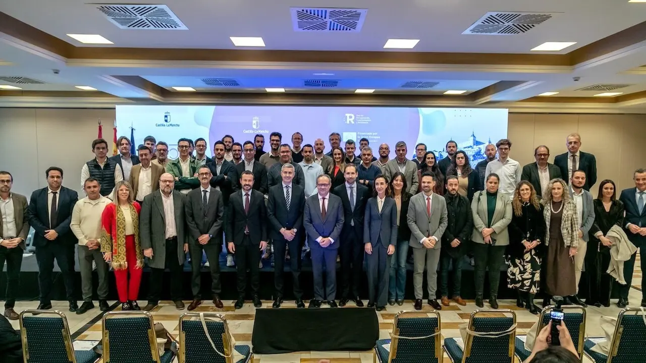 El consejero de Hacienda, Administraciones Públicas y Transformación Digital, Juan Alfonso Ruiz Molina, ha inaugurado en Toledo el acto de presentación del proyecto ‘FiveCLM. Innovación al alcance de todos’