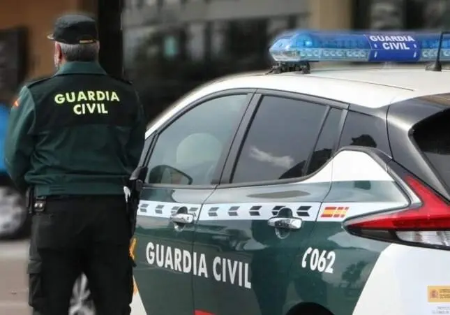 guardia civil, patrulla, cadáver, crimen, reyerta, violencia, asesinato, detenido
