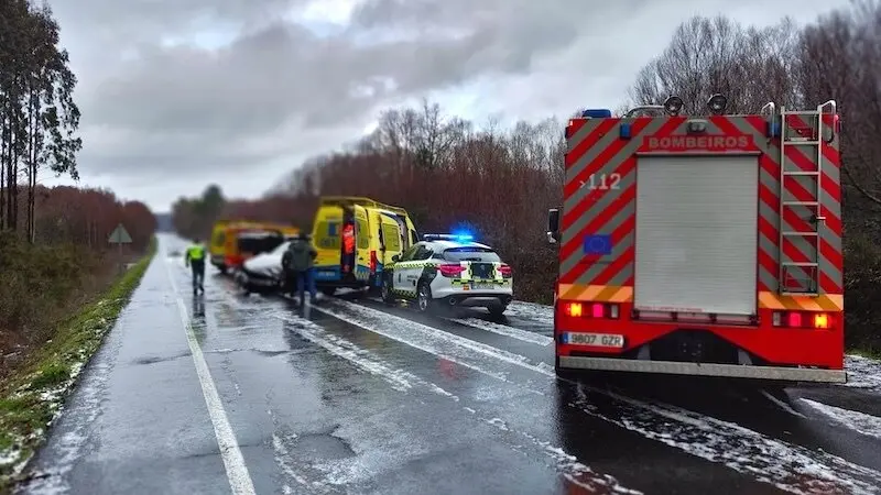 accidente de tráfico, choque, colisión, salirse de la vía, salida de vía,