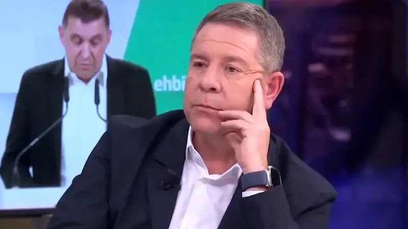 El presidente de Castilla-La Mancha, Emiliano García-Page, en un momento de la entrevista con Pablo Motos en 'El Hormiguero'