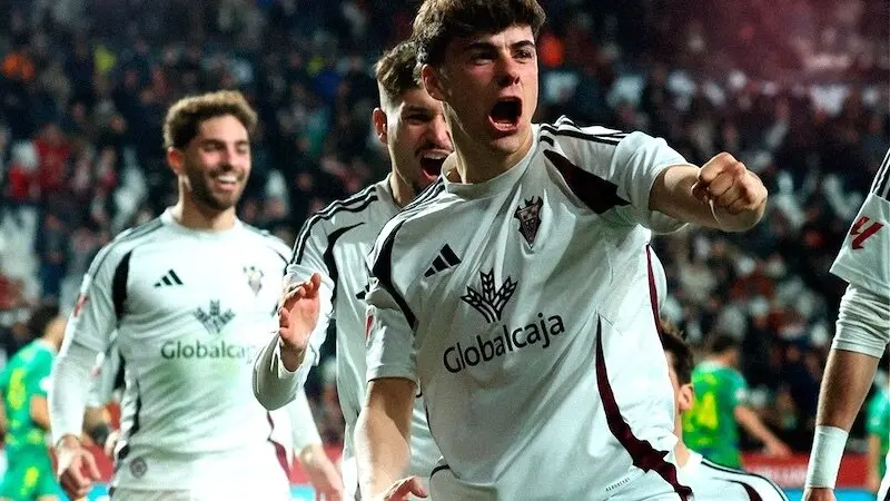 El Albacete Balompié supera al Real Zaragoza por su mayor pillería (2-1)
