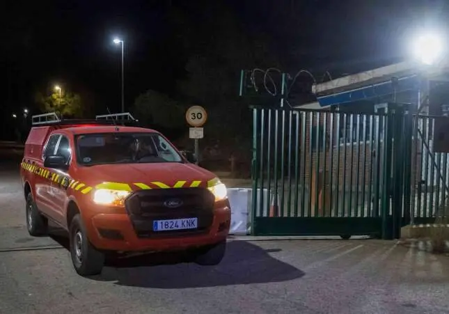 bomberos, incendio, fábrica,