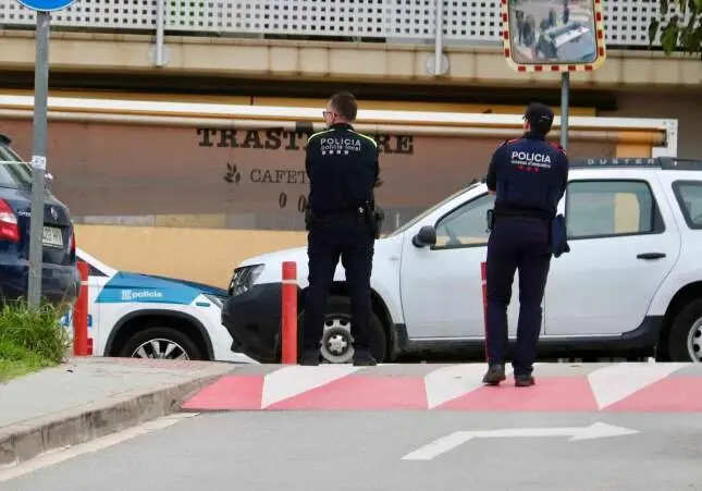 Asesinado a tiros en plena calle minutos después de dejar a su hijo en el colegio