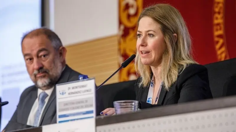 La directora general de Cuidados y Calidad, Monserrat Hernández Luengo, ha participado en la inauguración de la V Jornada de Enfermería de Castilla-La Mancha