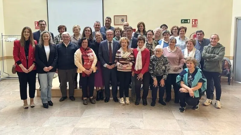 Castilla-La Mancha pone en marcha programa formativo para autonomía tecnológica de mayores
