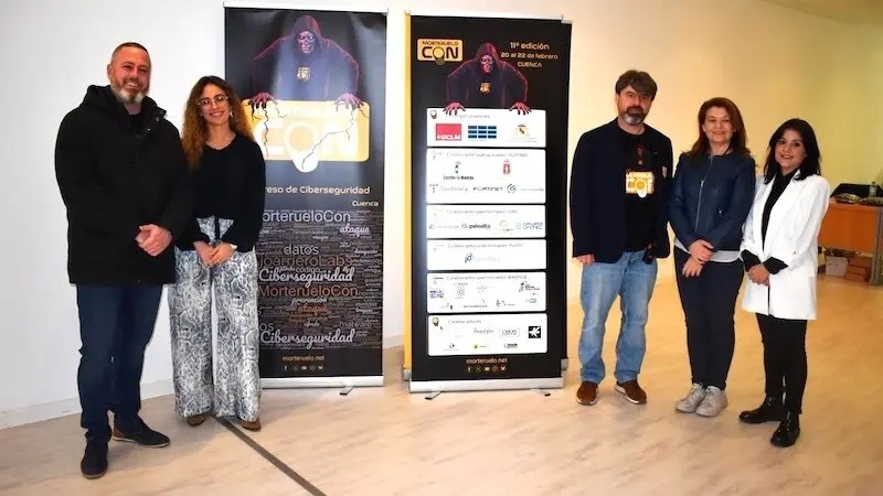 La directora general de Infraestructuras de las Telecomunicaciones y Ciberseguridad, Lola Higuera, ha asistido a la inauguración de la XI edición de las jornadas 'MorterueloCon 2025, seguridad informática con sabor conquense'