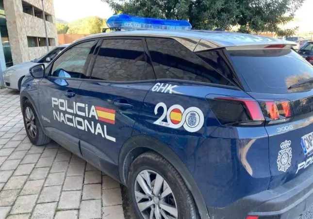 Policía Nacional, patrulla, agentes, detenido,