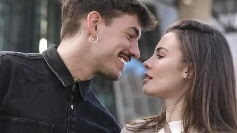 En la imagen de archivo Luitingo junto a Jessica Bueno antes de romper su relación