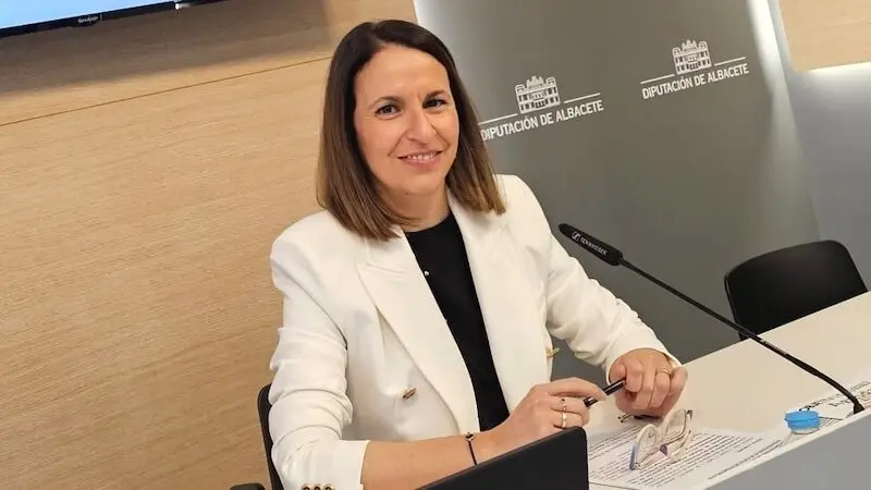 La diputada provincial Yolanda Ballesteros durante la presentación de la convocatoria de ayudas
