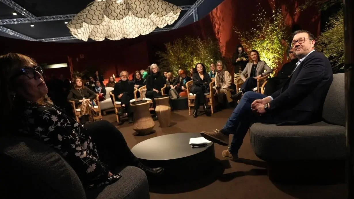 El consejero de Educación, Cultura y Deportes, Amador Pastor, visita en Madrid la Feria de Arte Contemporáneo ARCO
