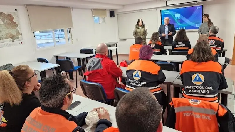 Voluntarios de Protección Civil se forman en logística sanitaria en grandes emergencias