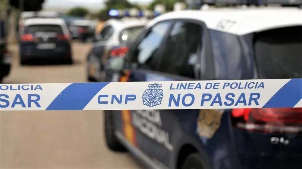 cadáver, policía nacional, reyerta, agentes, patrullas, violencia, tiroteo,