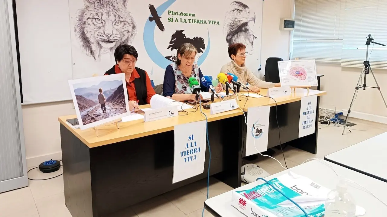La Plataforma 'Sí a la Tierra Viva' ha presentado un informe científico sobre el impacto negativo de la minería de tierras raras