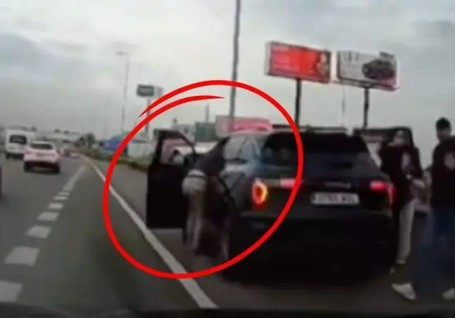 VIDEO. Así te roban en plena carretera mediante el método 'peruano' y desaparecen
