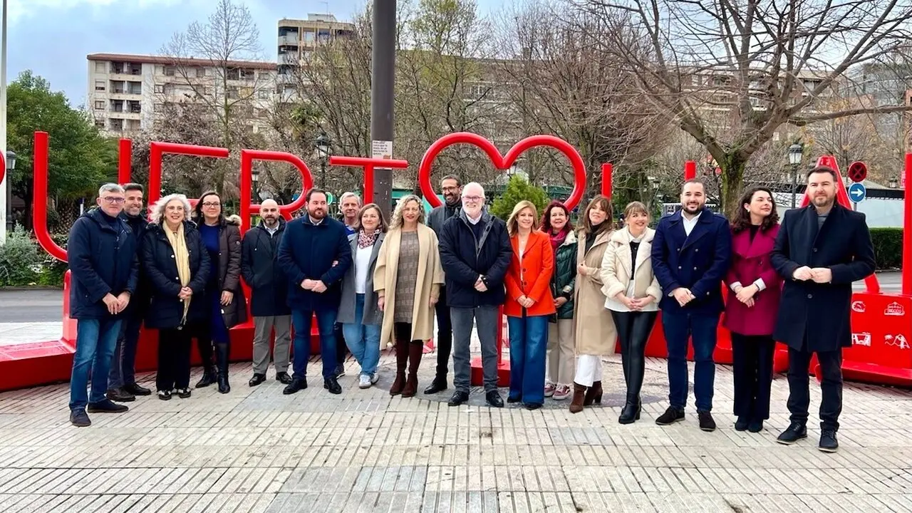 El PSOE de Castilla-La Mancha ha celebrado una reunión de su interparlamentaria con el Grupo Socialistas en el Ayuntamiento de Puertollano (Ciudad Real)