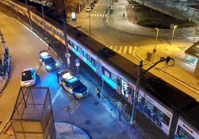 Muere un hombre arrollado por un tren en extrañas circunstancias en un paso a nivel