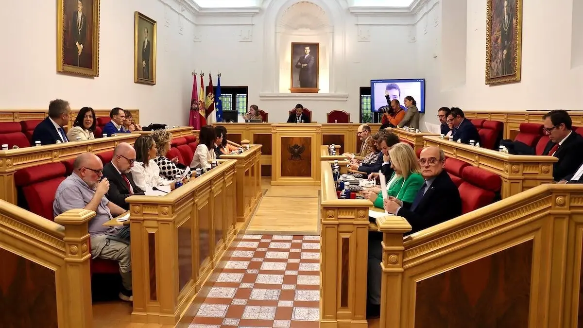 En la imagen un instante del Pleno del Ayuntamiento de Toledo celebrado este viernes