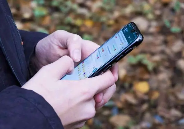 Nueva estafa en WhatsApp: así te engañan y te roban todo apretando solo un botón