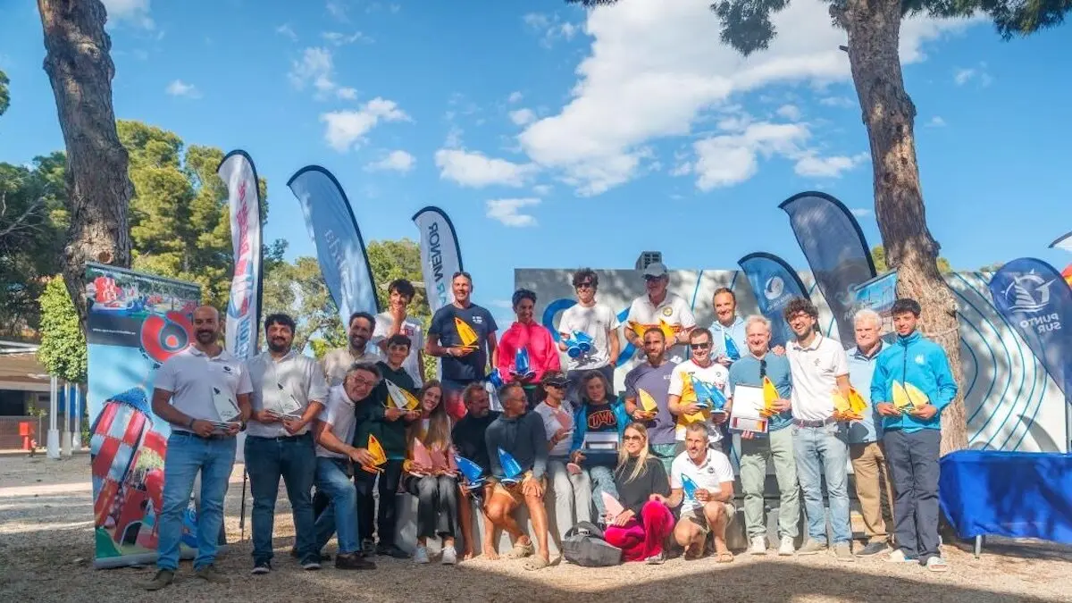 El catalán Joan Roig y la manchega Pilar Prieto, campeones de España de Windsurfer - Fotografía: Carlos Rossi