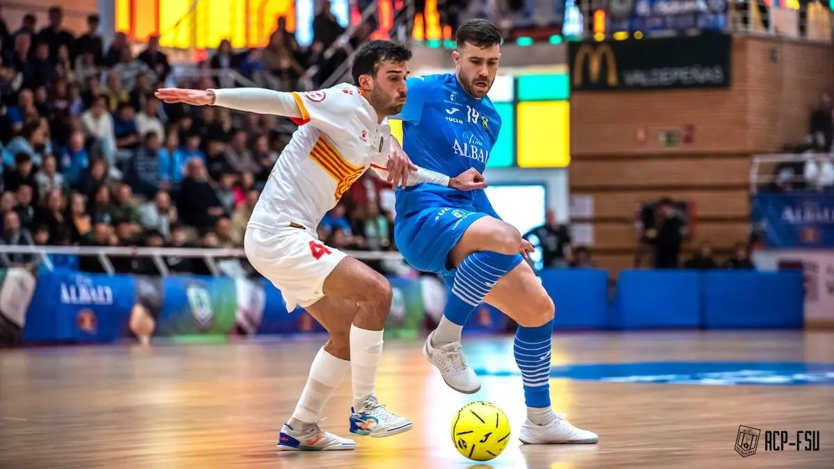 Máxima igualdad entre Viña Albali Valdepeñas e Industrias Santa Coloma (3-3)