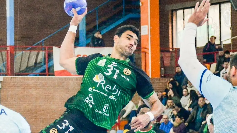 El Rebi Cuenca resucita ante el Frigoríficos Morrazo tras tres derrotas (33-30) - Fotografía: J.A.Lillo