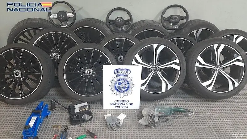 Detenido en Guadalajara tras robar neumáticos y volantes de coches de alta gama