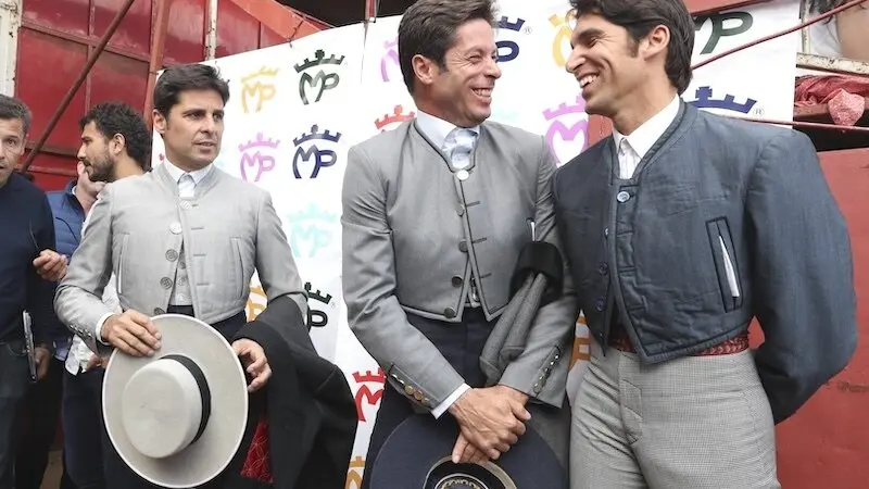 En la imagen de archivo Fran Rivera, Canales Rivera y Cayetano Rivera