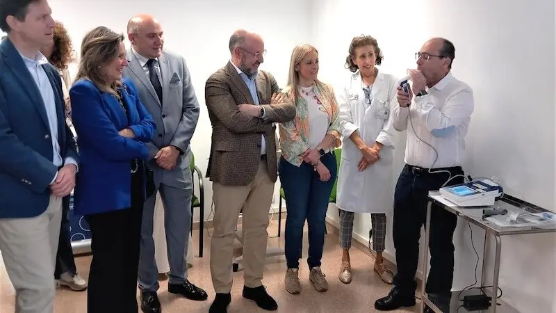 El Gobierno de Castilla-La Mancha avanza en su apuesta por reforzar la capacidad resolutiva de Atención Primaria con la dotación de nuevos espirómetros