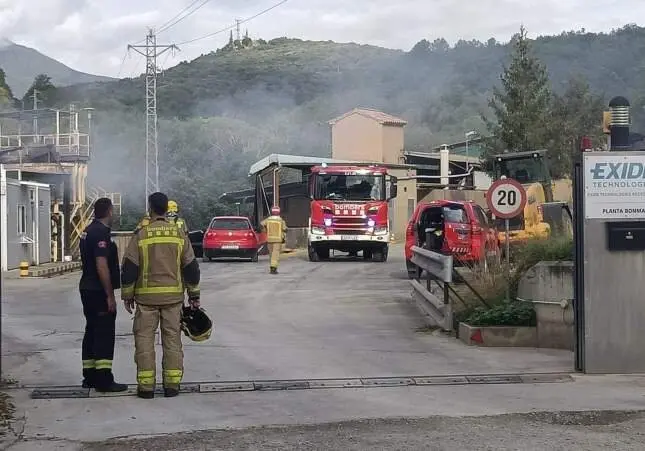 Un muerto y un herido en una explosión en una planta de reciclaje de baterías