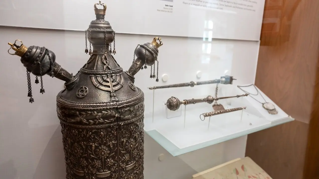 El Museo Sefardí, en Toledo, ha estrenado la renovación integral de su exposición permanente después de cuatro años de reforma - EFE/Ángeles Visdómine