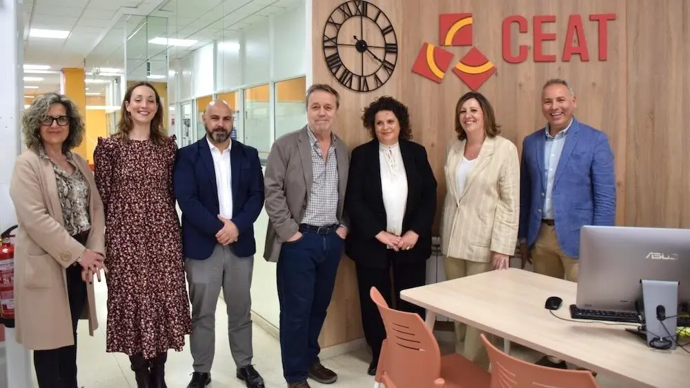 La consejera de Economía, Empresas y Empleo, Patricia Franco, ha visitado las instalaciones del Centro de Formación CEAT en Tomelloso (Ciudad Real)
